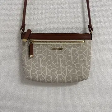 Calvin Klein 숄더백 베이지/브라운