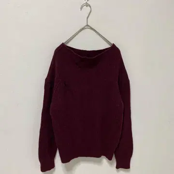 [ TOCCA/토카 ] 리브 니트 스웨터 보트넥 울 혼방 보르도