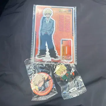 쿠라스시 히로아카 콜라보 바쿠고 카츠키 아크릴 스탠드 배지 세트