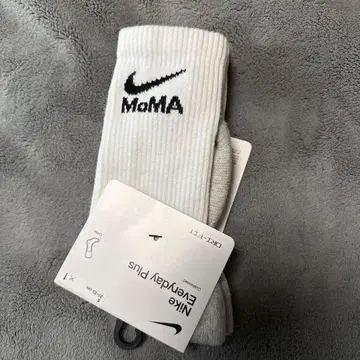 나이키 에브리데이 플러스 삭스 S 사이즈 MOMA