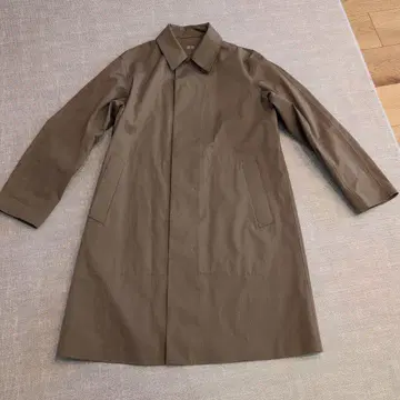 유니클로 블록테크 스텐카라 코트 L 사이즈