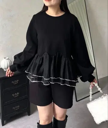 prose verse 바이컬러 밑단 프릴 맨투맨 여성용 M 사이즈