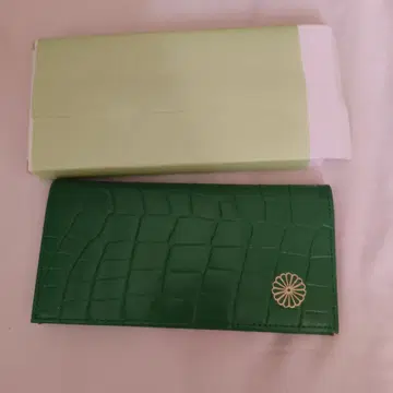 황거 크로커다일풍 국화 문장 그린 장지갑
