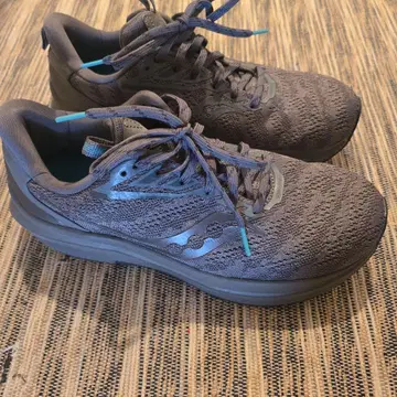 Saucony 러닝화 그레이 27cm