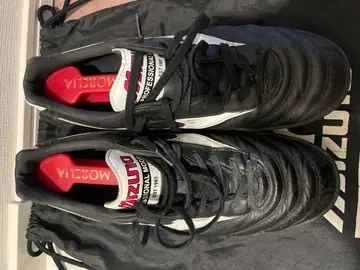 미즈노 모렐리아 풋살화