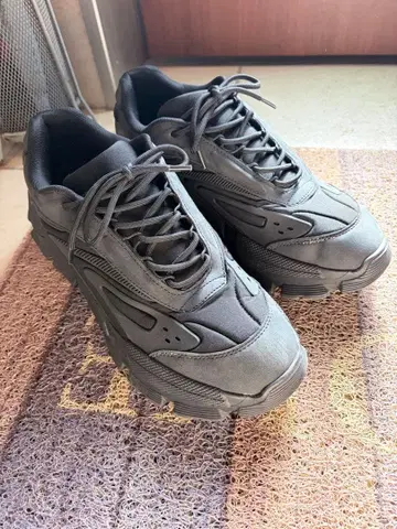 ZARA 청키 밑창 스니커즈 44