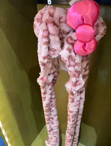 USJ 헬로키티 머플러 햇 레오파드 무늬