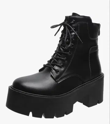 통굽 블랙 부츠 리어 지퍼