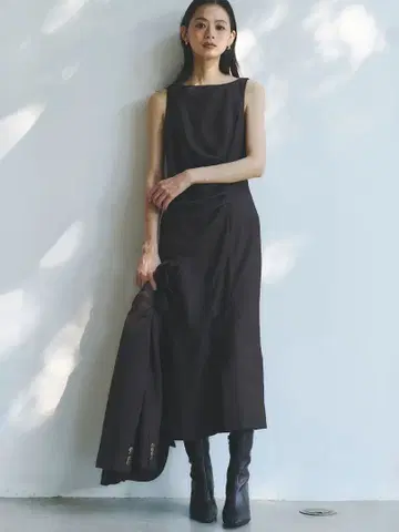 [새상품급] anuans 아지메 턱 내로우 원피스 BRW 사이즈 2