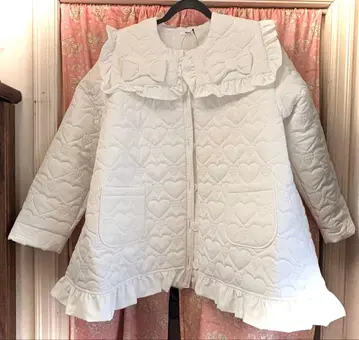 화이트 하트 퀼팅 자켓