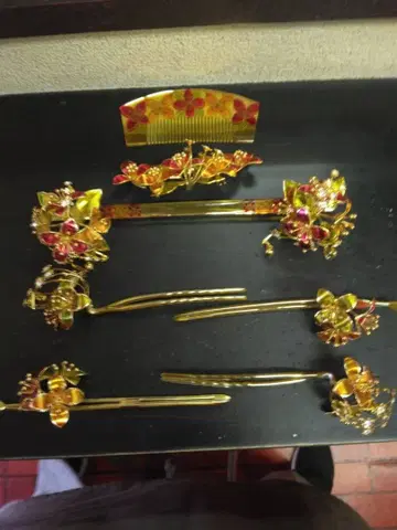 성인식 머리 장식 헤어콤 세트 빨간색 금색 일본 의류 미용실 보관