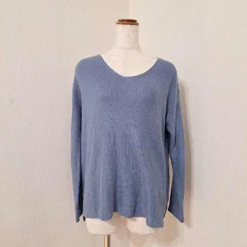 a.v.v V넥 리브 니트 긴팔 톤 다운 블루 계열 무지 심플 ( S )