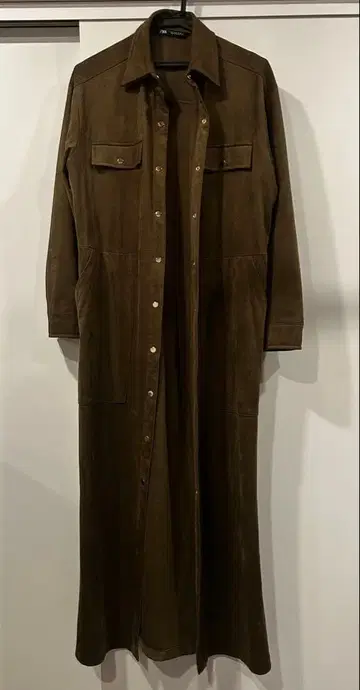 ZARA 올리브 그린 롱 코트