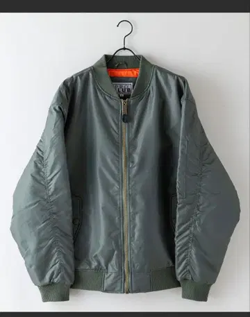 올리브 그린 MA-1 자켓