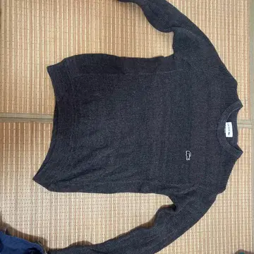 LACOSTE 다크 그레이 크루넥 스웨터