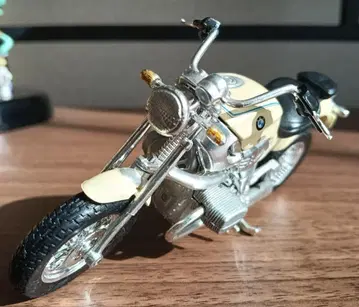 마이스트 BMW R1200C 007 제임스 본드