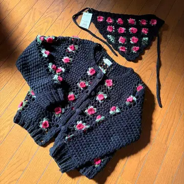 merry jenny 블랙 꽃무늬 자수 니트 가디건 세트