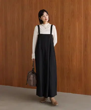 BouJeloud 랩 악센트 버튼 원피스 블랙