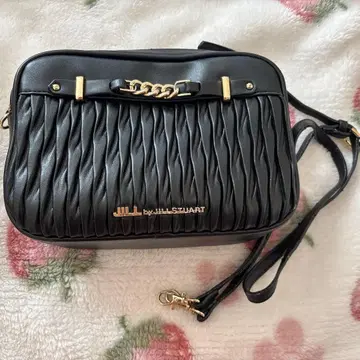JILL by JILL STUART 퍼피 포켓 블랙