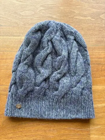 헬렌 카민스키 니트 모자 미사용 컨디션 최상