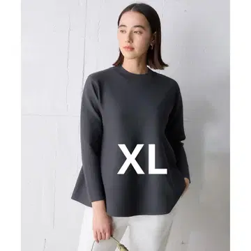 [ 안피로 ] 워셔블 경량 형태 니트 페플럼 / 새상품급 / 블랙