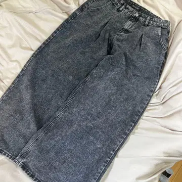 MinoriTY 와이드 데님 케미컬 블랙