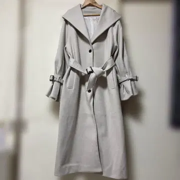 fifth 볼륨 슬리브 턱 코트