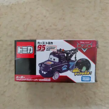 토미카 카즈 메이터 라이트닝 맥퀸 데이 2025 특별 사양