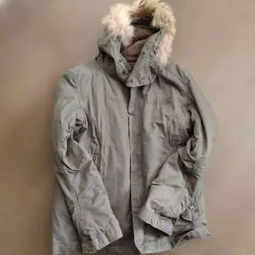 HARE 카키 후드 부착 아우터