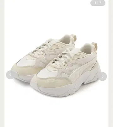 [새상품] PUMA 화이트 스니커즈 통굽 24cm