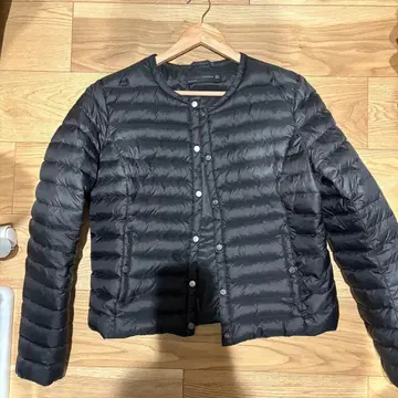 ZARA WOMAN 블랙 다운 자켓