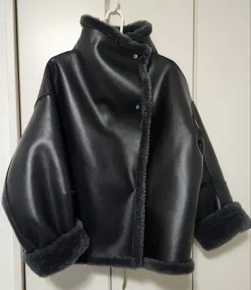 오늘만 특화!! LAGUNAMOON 페이크 무스탕 스탠드 카라 코트