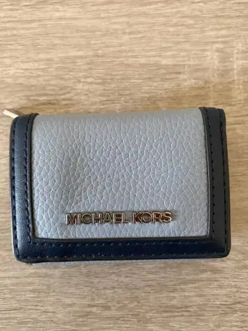 MICHAEL KORS 3단 폴더형 지갑
