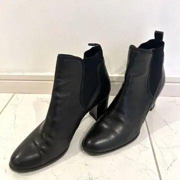 새상품급 사이드 고어 부츠 부티 블랙 블랙 일본제 22.5 심플