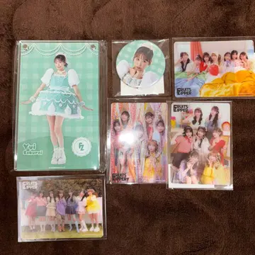 FRUITS ZIPPER 사쿠라이 유이 아크릴 섀도우 박스 캔뱃지 복권