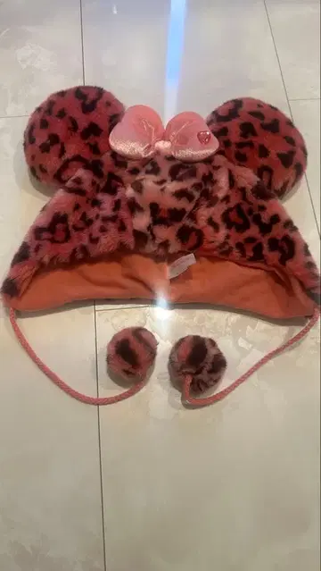 레오파드 무늬 미니 팬캡