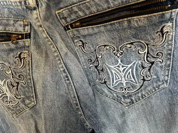 자수 디자인 라이트 블루 데님 팬츠 L