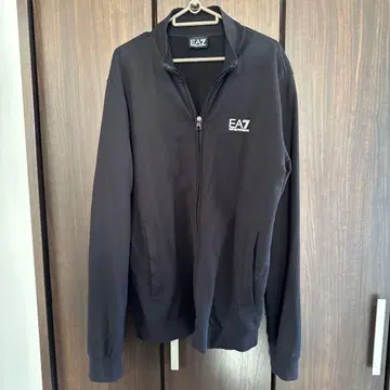 EA7 엠포리오 아르마니 블랙 집업 자켓