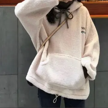 17kg 보아 후드티