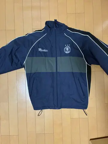 네이비 스트라이프 나일론 자켓