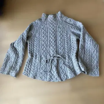 어반 리서치 도어즈 그레이 케이블 짜임 긴팔 니트