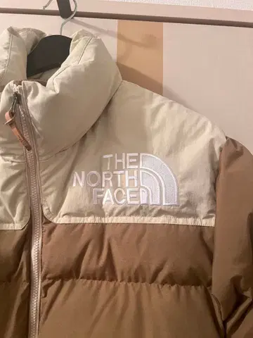 THE NORTH FACE 다운 자켓 베이지/브라운