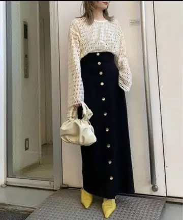 ameri vintage 뉴앙스 버튼 타이트 스커트