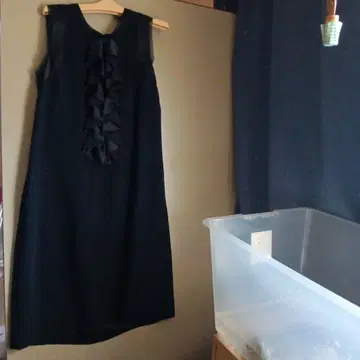 온워드 카시야마 프릴 장식 블랙 드레스 EUR 40