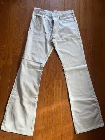 랭글러 부츠컷 화이트 사이즈 33인치