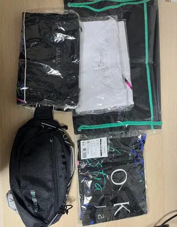 원오크 ONEOKROCK with 오케스트라 투어 굿즈 (여성용)