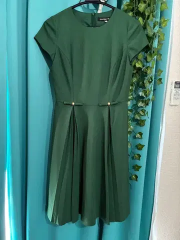 스트로베리 필드 원피스 그린 리본 플리츠 반팔