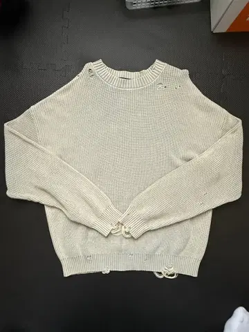 데미지 가공 긴팔 스웨터 인기 시리즈