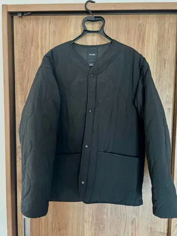 BEAMS 블랙 퀼팅 자켓 M