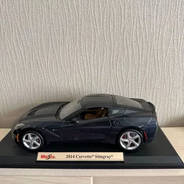 Maisto 2014 콜벳 스팅레이 1/18